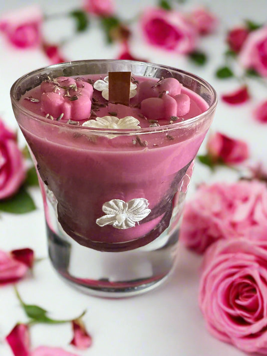 🌸 Bloom & Velvet Candle
