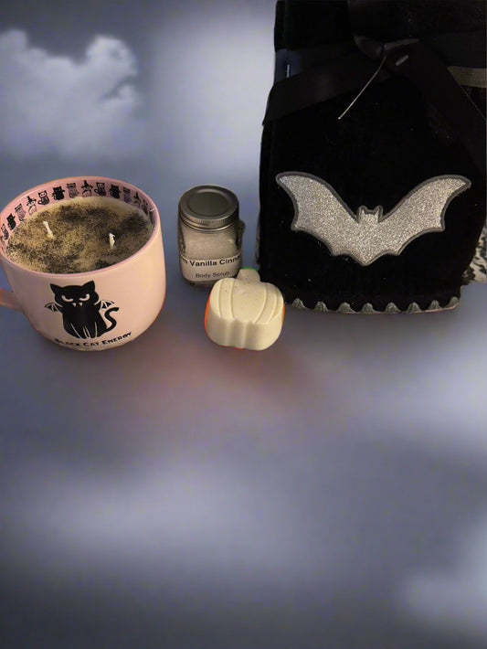 🦇 Spooky Glow Gift Basket 🦇